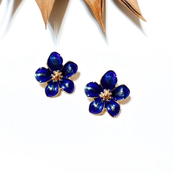 Blue flower stud earrings #242 - Picture 1 of 4